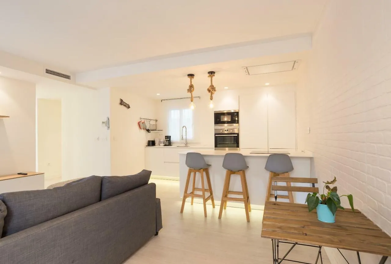Gran Apartamento En El Centro Historico Con Parking Gratuito 4 Habitaciones Por Keywise Malaga Apartment